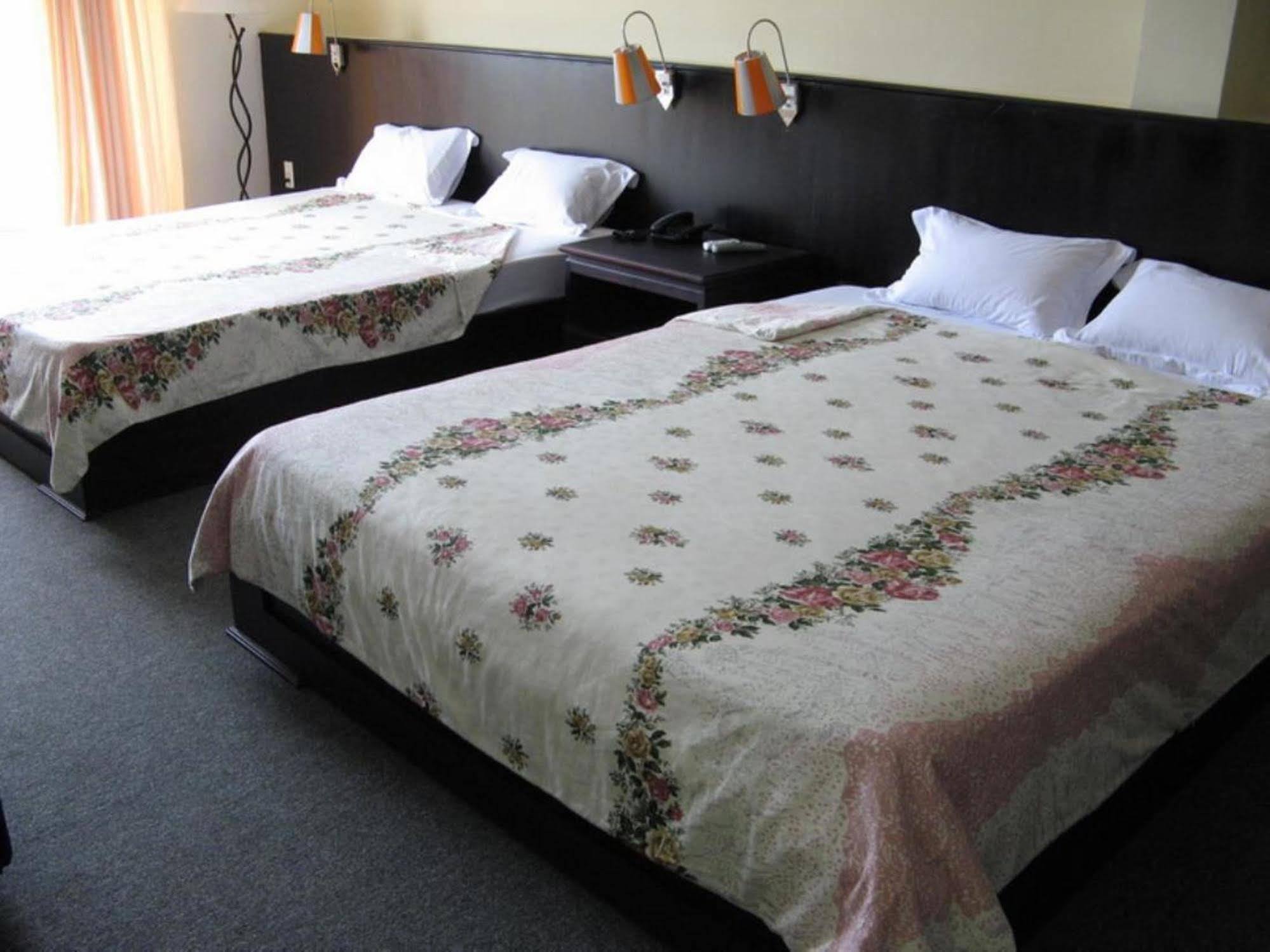 7S Hotel Cuong Long Nha Trang Luaran gambar